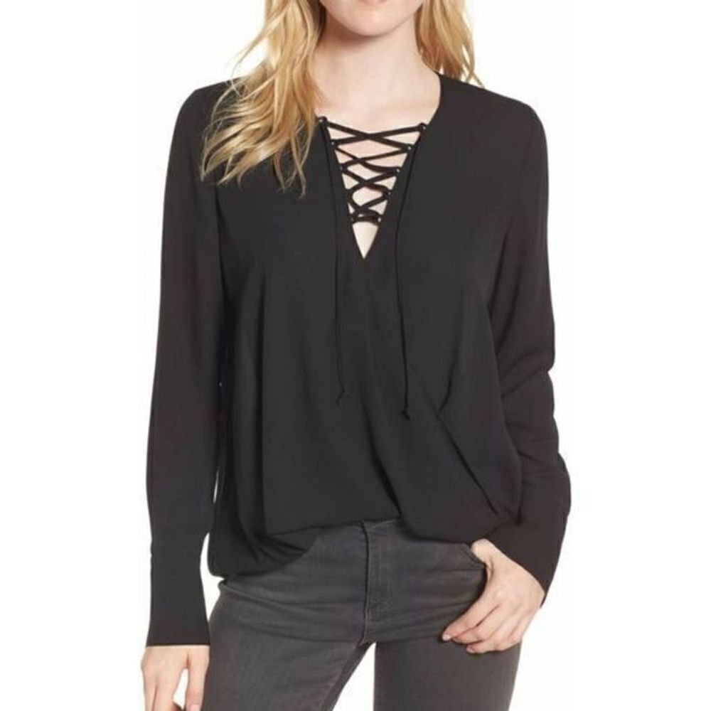 Black Blouse‎